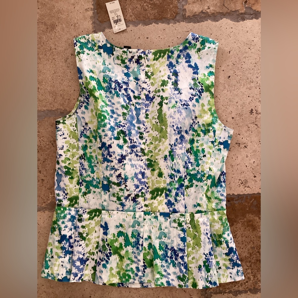 NWT Ann Taylor gorgeous 2 pc top skirt dress set sz 2 blues lime green
@6 - Picture 7 of 7